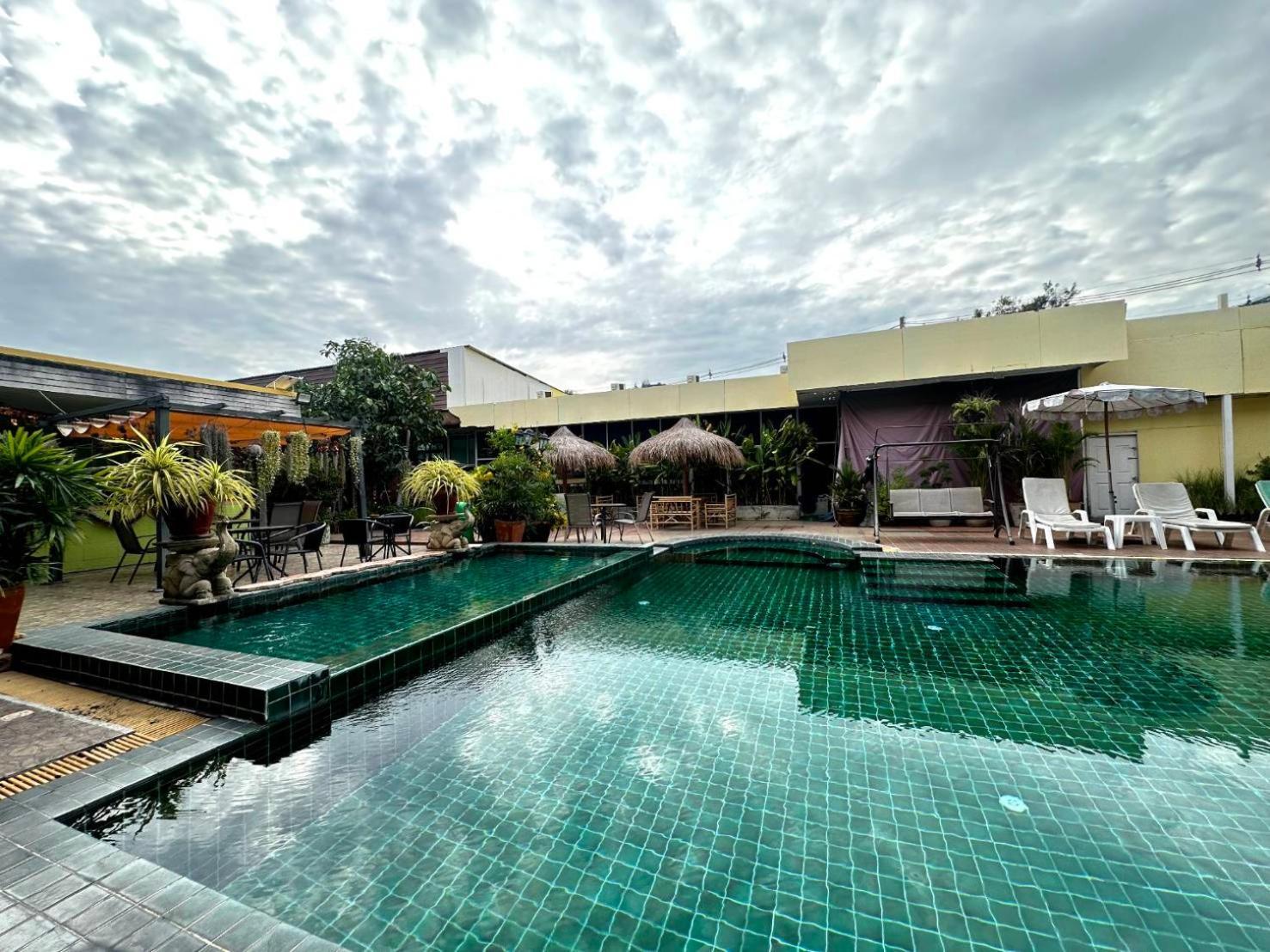 Anantra Pattaya Resort Экстерьер фото